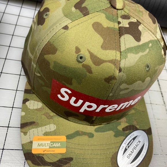 Copy- supreme hat - Picture 10 of 10